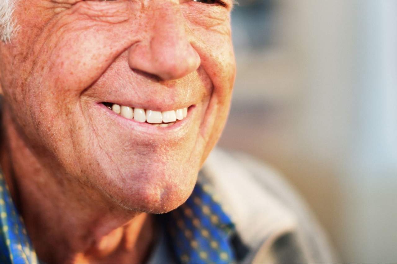 Dentista en Sevilla para implante dental: Clínica Helident