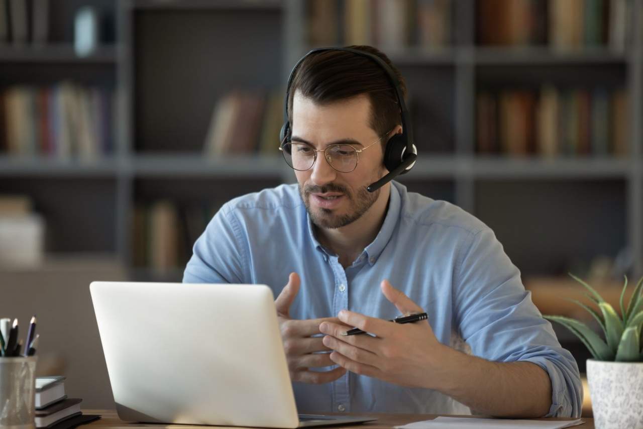 Asesoría empresas Madrid consigue equilibrio entre la digitalización y la gestoría tradicional