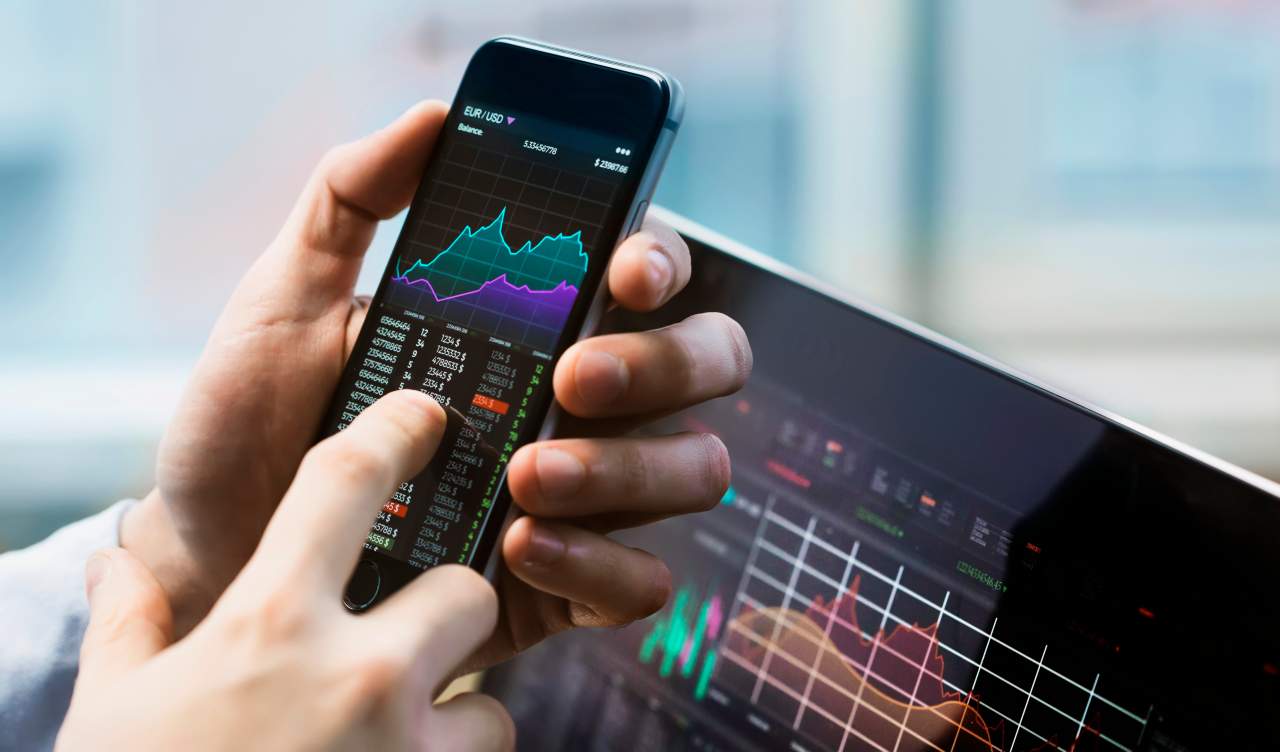 CEEFI International Business School: especialistas en cursos en Trading y Forex