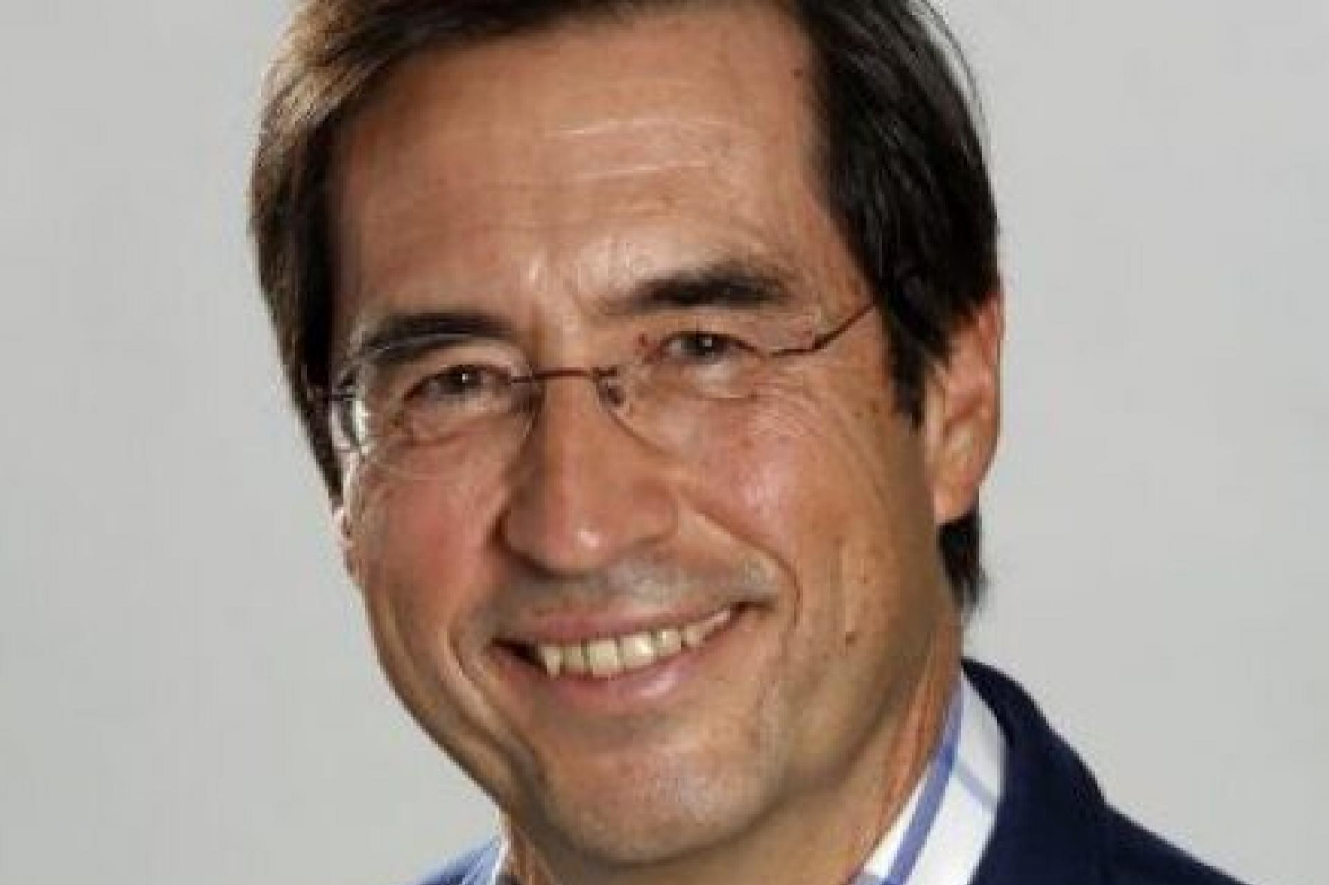 Contratar a Víctor Küppers, Mario Alonso Puig, Emilio Duró, Alejandra Vallejo Nágera o Bisila Bokoko. La mejor opción para motivar a un equipo