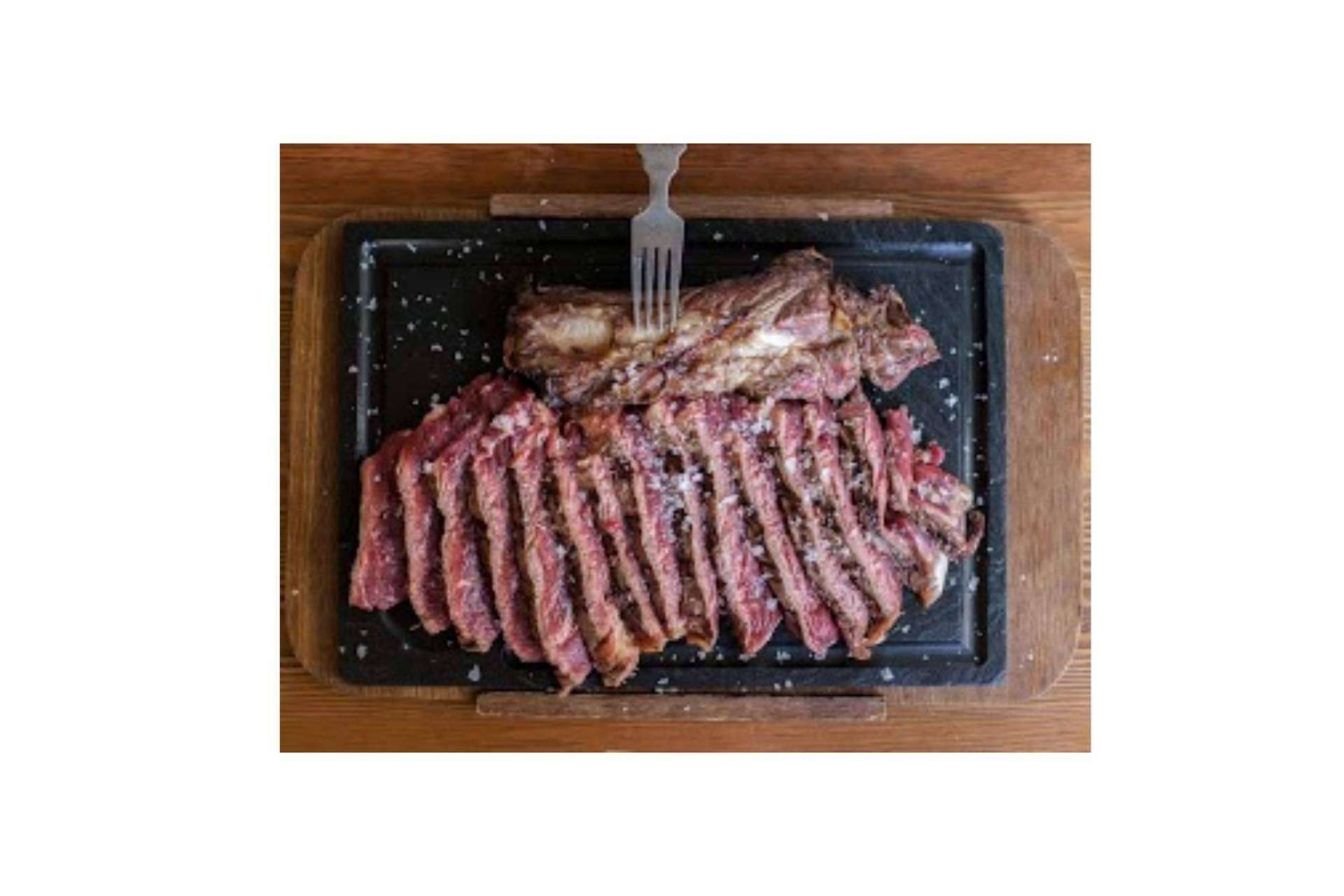 El mejor lugar para comer carne a la piedra es Vic Brasería