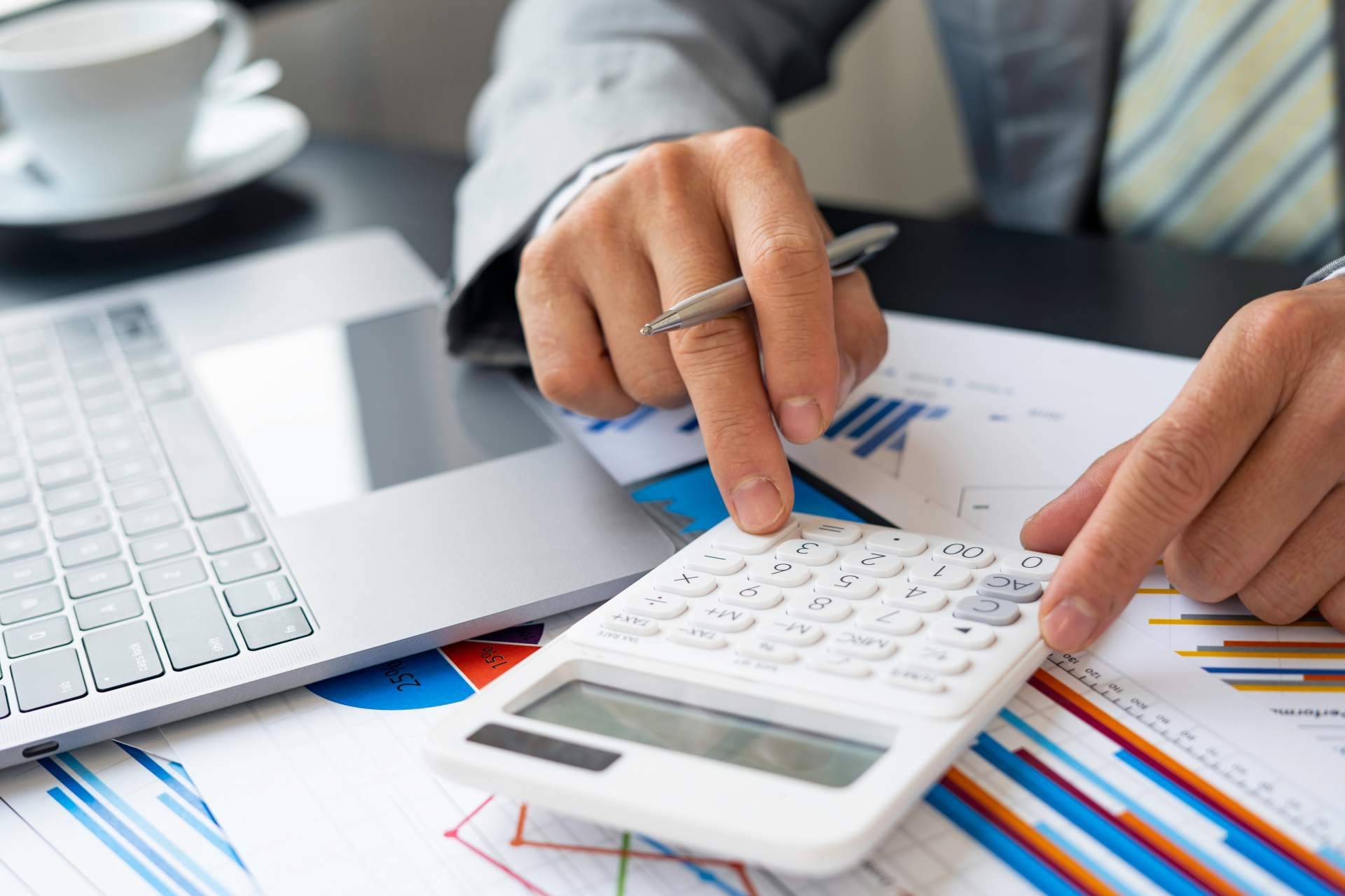 Las búsquedas de gestoría para la declaración de la renta aumentan según los especialistas de Horus Firm