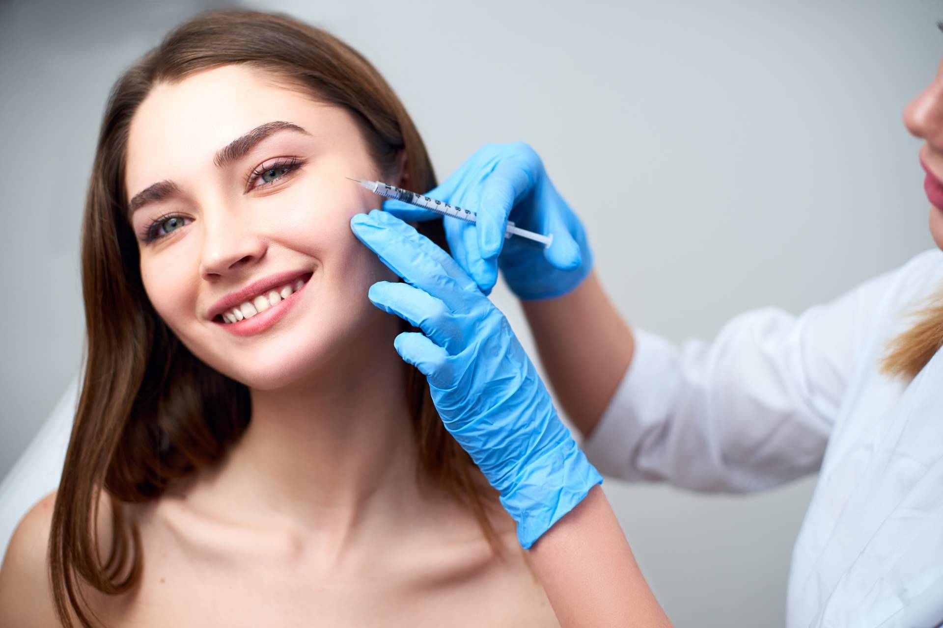ABB Medicina Estética: eliminación de las bolsas de los ojos gracias al ácido hialurónico