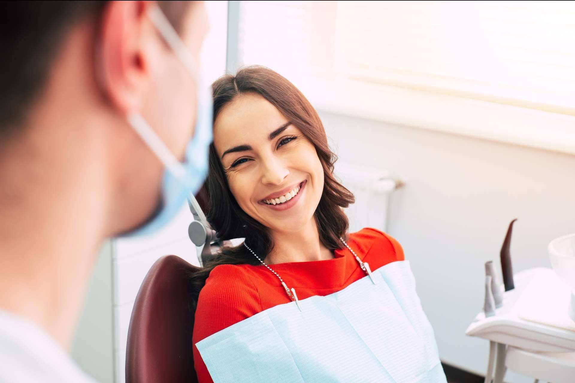 Salud integral: odontología integral e implantes dentales con Clínica Dental Heins