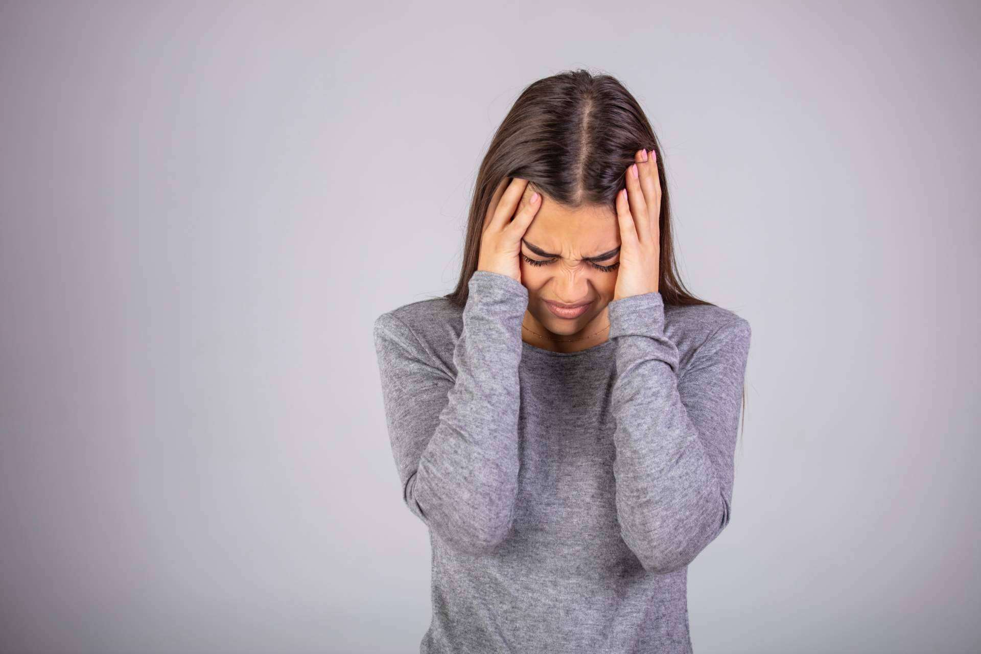 ¿La fisioterapia puede aliviar las migrañas?: Clínica Viasalud