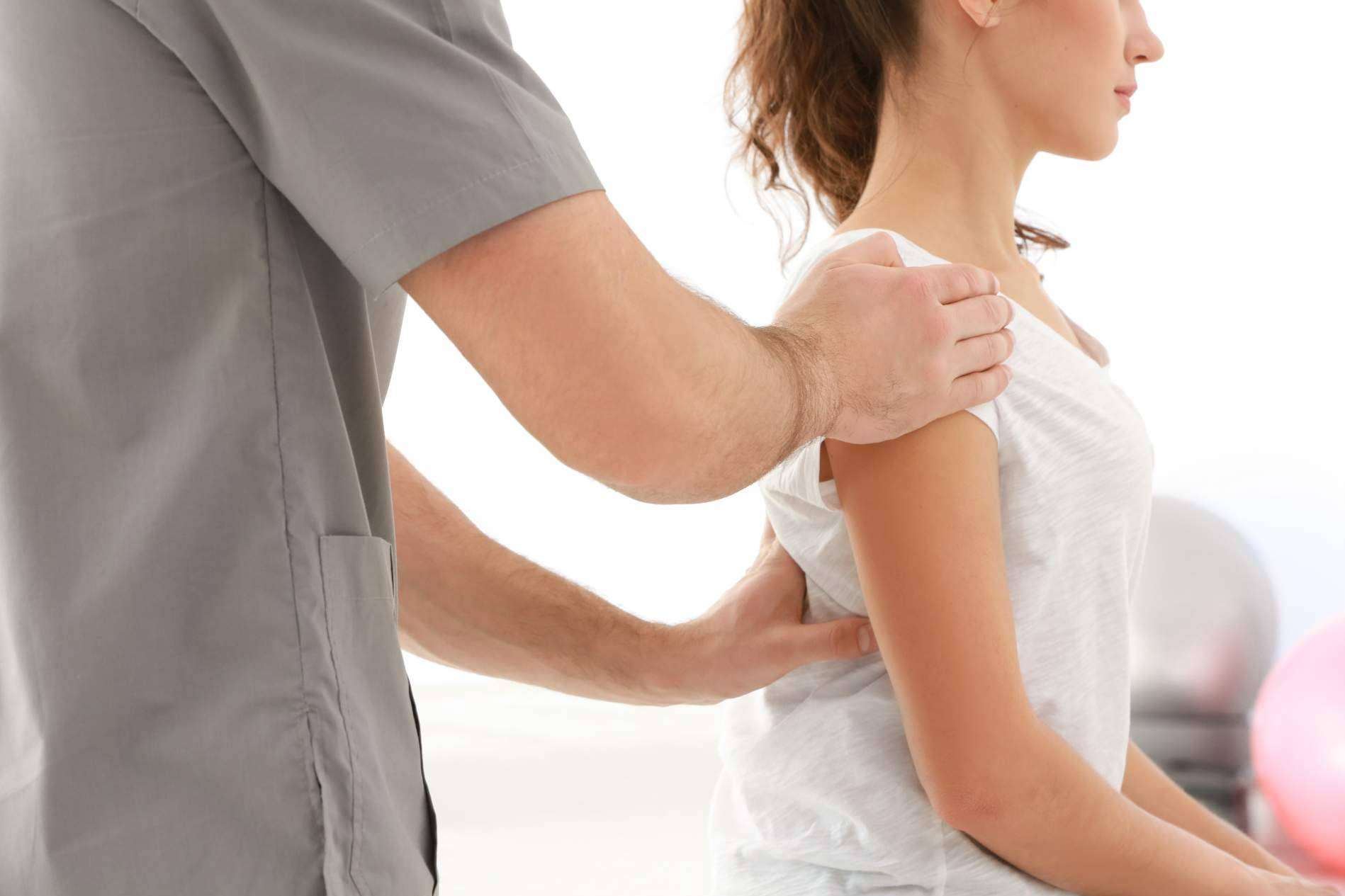 Clínica Viasalud: una solución eficaz ante el dolor lumbar es la fisioterapia