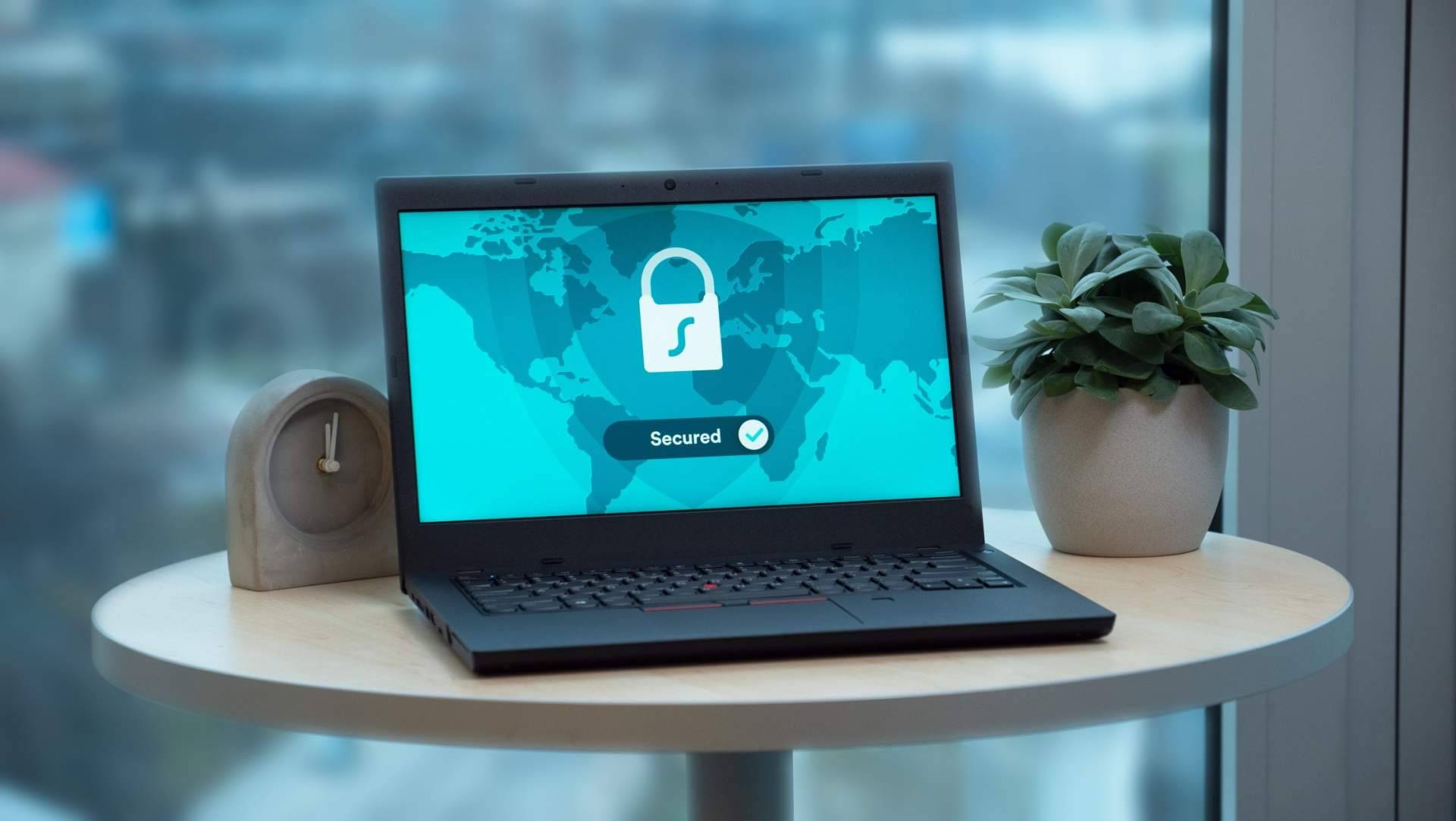 Hackrocks explica la relación entre teletrabajo, COVID-19 y seguridad informática