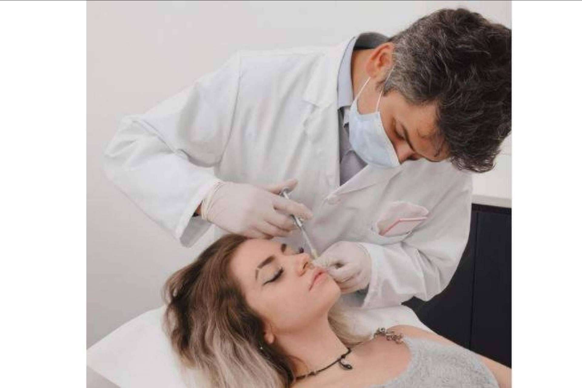 El tratamiento de aumento de labios realizado por el Dr. Castellar