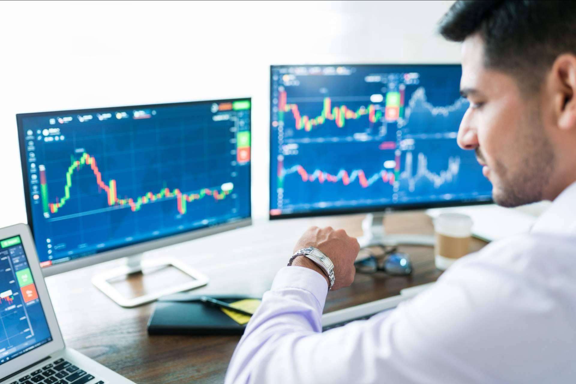 ¿Dónde encontrar un curso para ganar en trading?: Área de Inversión