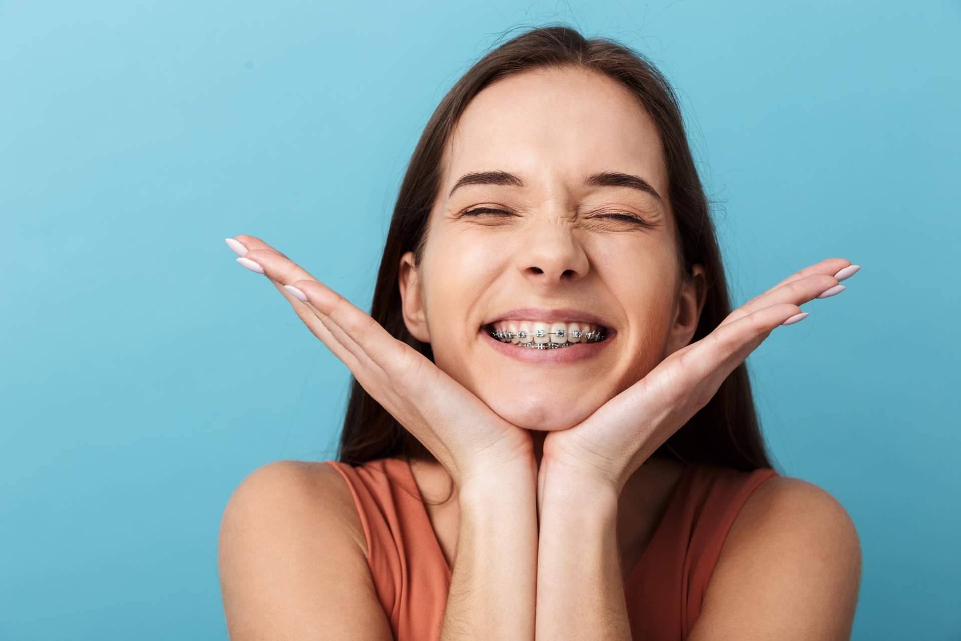 Clínica Sonrisas ofrece servicios de ortodoncia Insignia en Badajoz