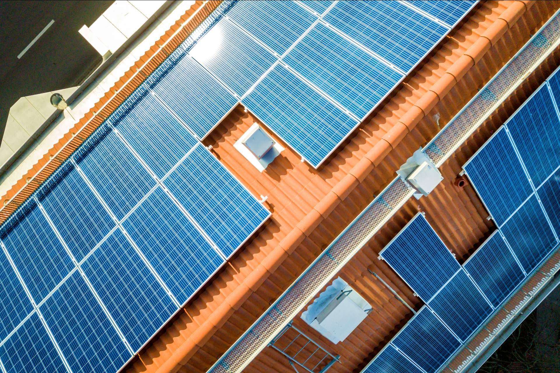 Placas solares híbridas ¿Qué son exactamente?, por Ingeniería MASRED