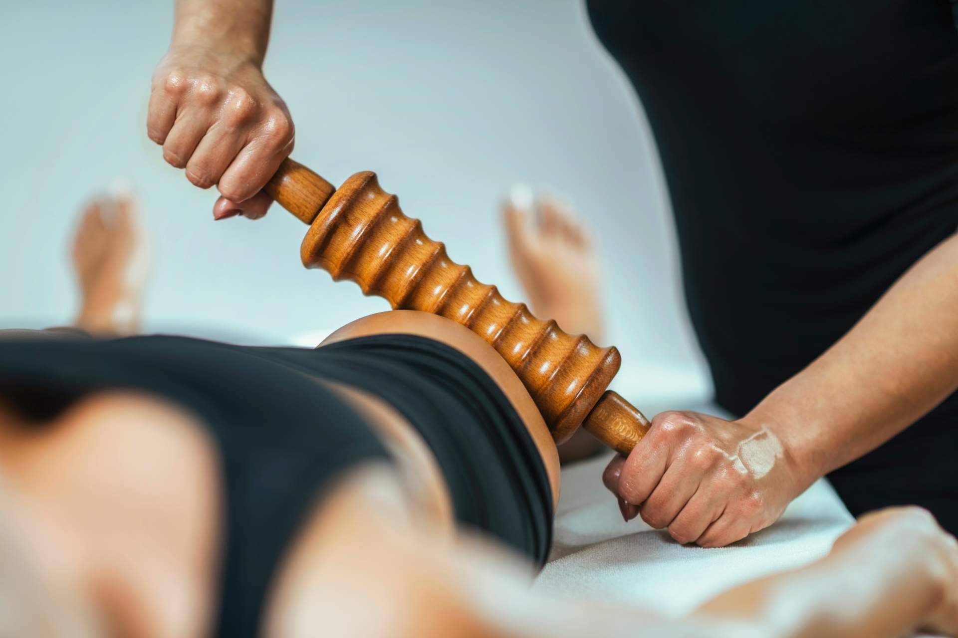 Crina Rus Beauty Center expone las ventajas del tratamiento de maderoterapia corporal