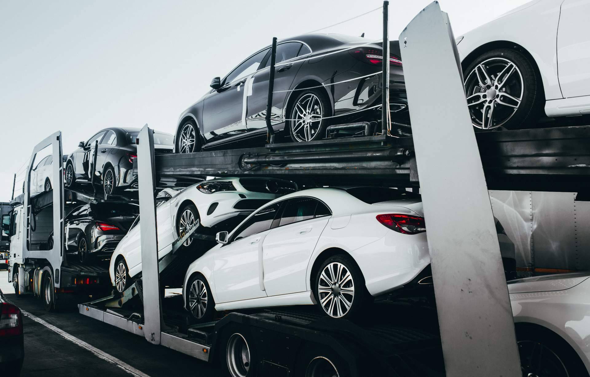 ¿Cómo transportar un vehículo en España? Transportamos tu Coche