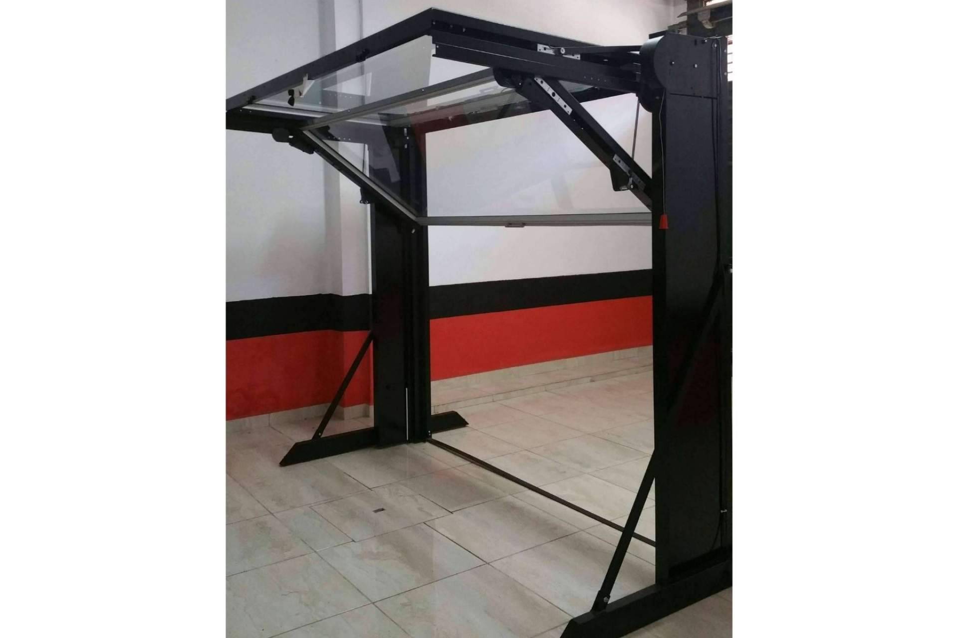 Overlap combina seguridad y tecnología en puertas de garaje adaptadas a los clientes