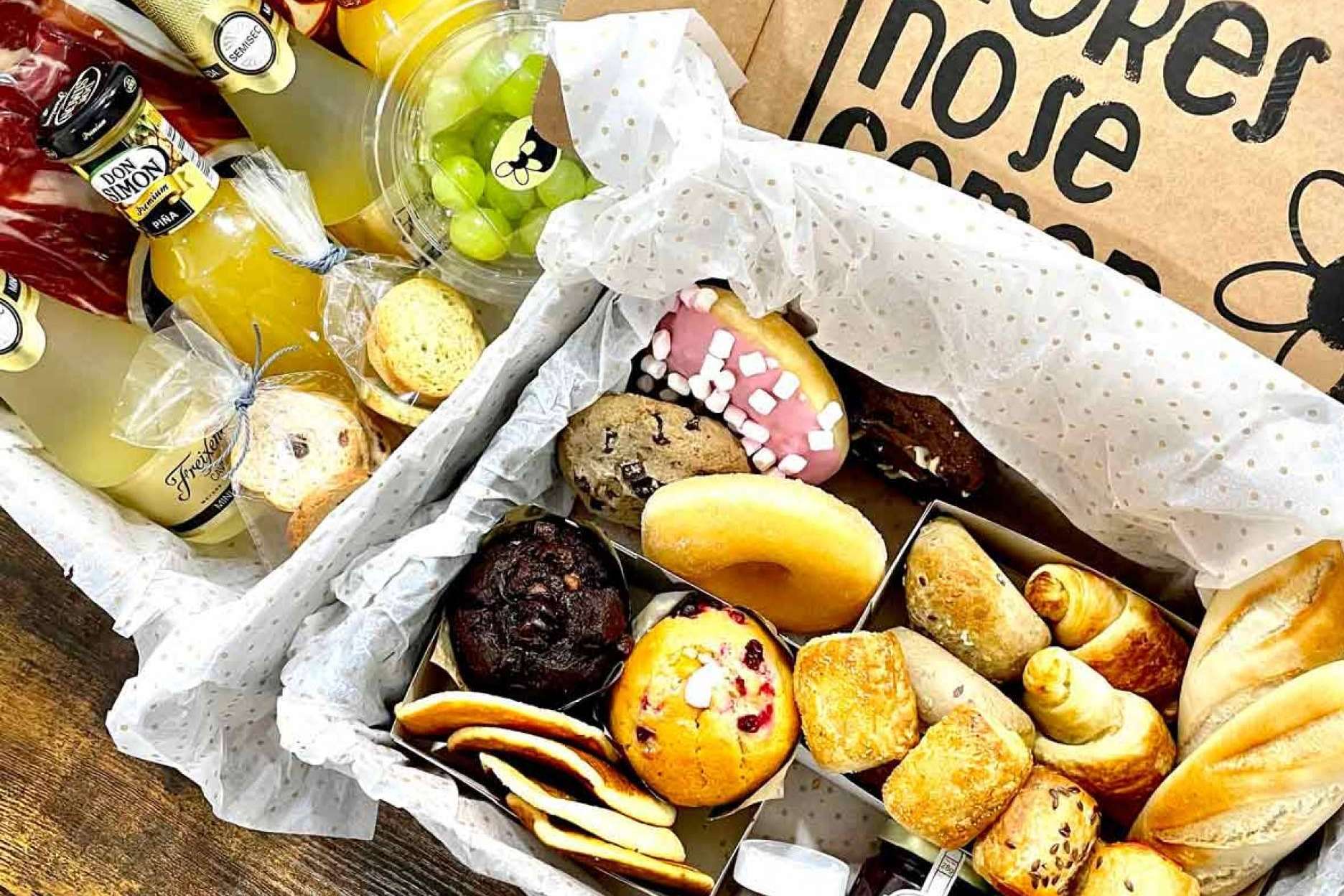 Las Flores No Se Comen ofrecen un brunch para parejas a domicilio
