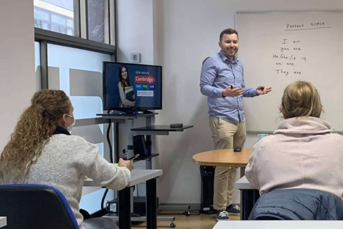 Cursos de inglés con profesorado nativo en Seif English Academy