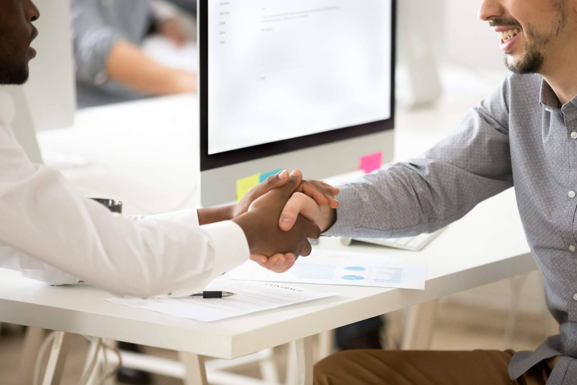 Los expertos en estrategia de marketing digital en Madrid de iEmpresa contribuyen en la transmisión del ADN diferencial de una organización