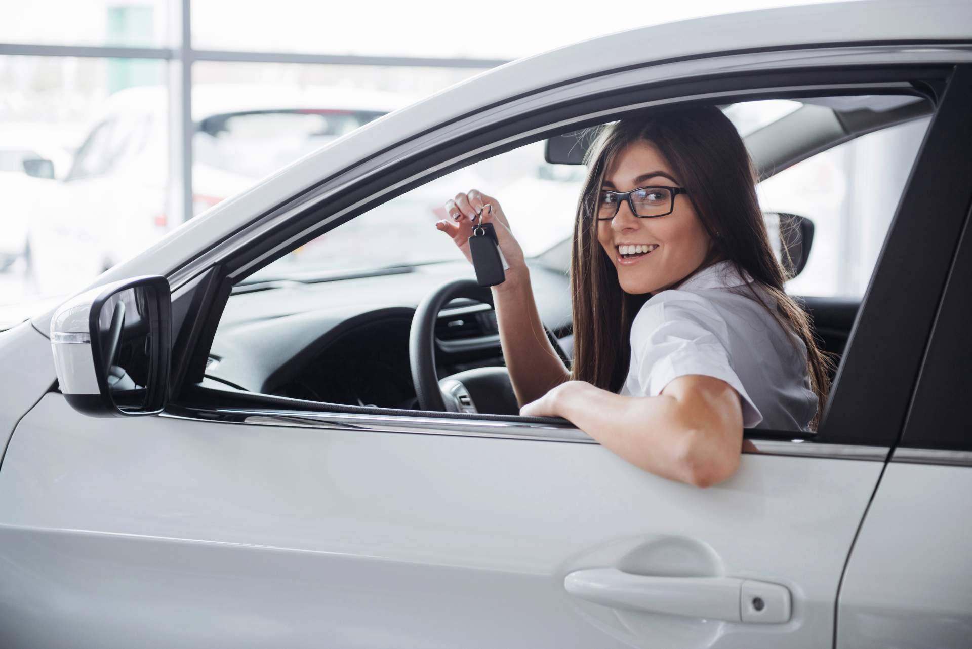 ¿Cuáles son las ventajas del renting de coches con Renting Car Fácil?