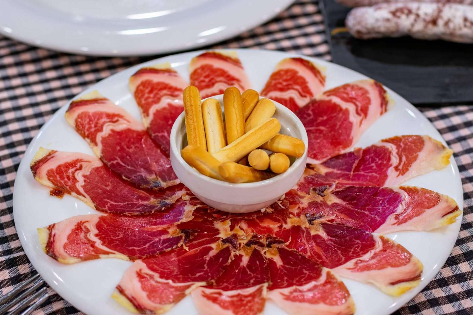 Pasa Tapas, uno de los mejores lugares para comer tapas en la Barceloneta