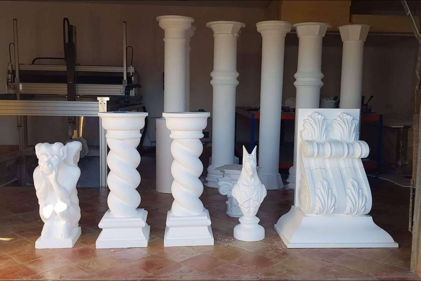 Elementos arquitectónicos y decorativos de vanguardia con el servicio integral de Sumiseran