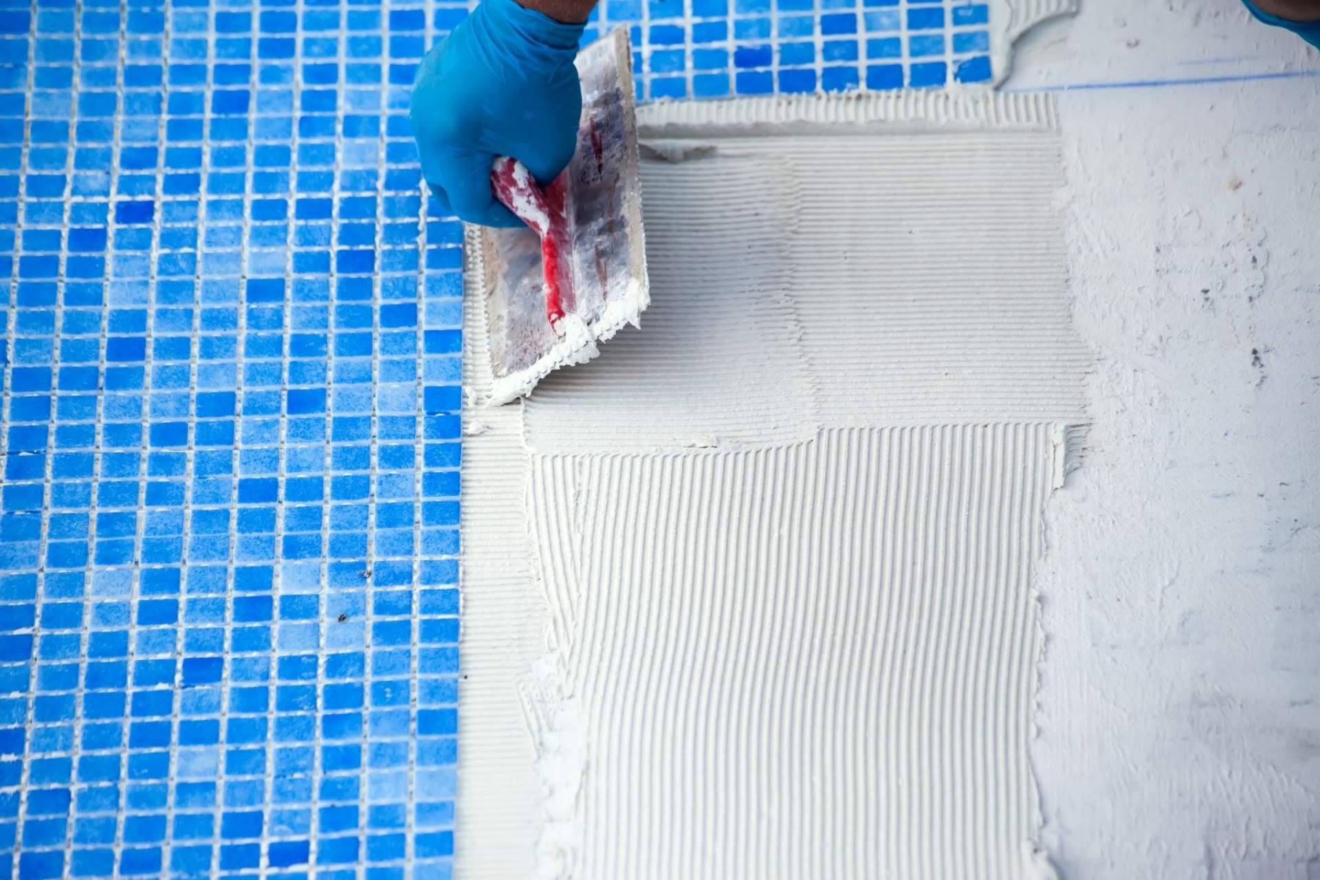 Constructores de piscinas de obra en Alicante, por Promopai