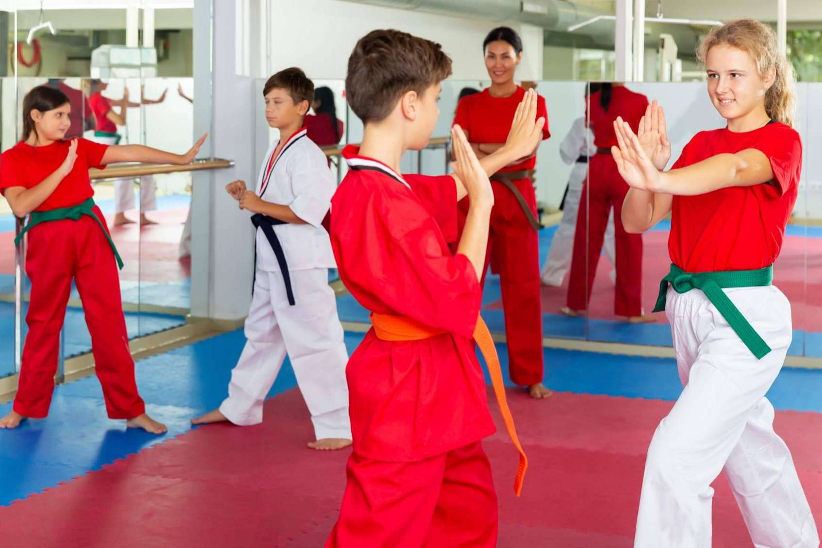 Los cursos de Mugendo frente al acoso escolar y las agresiones físicas y opiniones de Mugendo