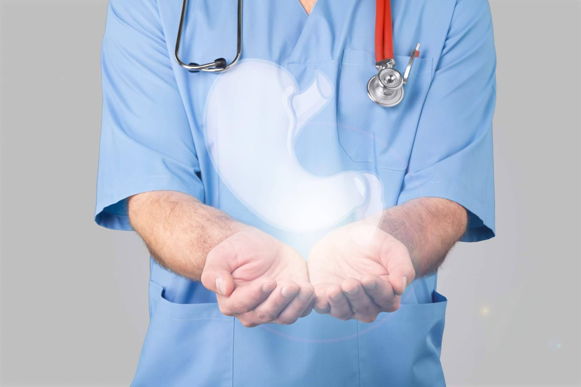 La gastrectomía vertical o manga gástrica, por el doctor Enrique Mena Del Río