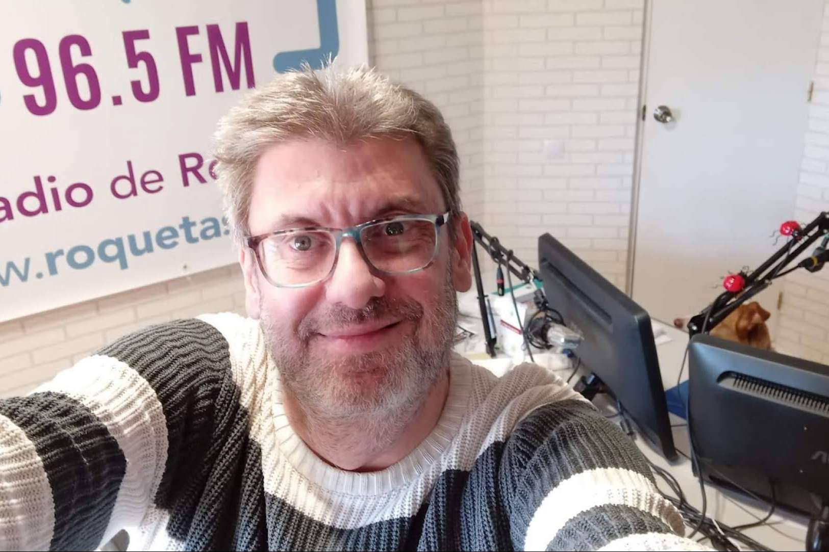 El programa de radio presentado por José Antonio Aguilera, Café Con Radio
