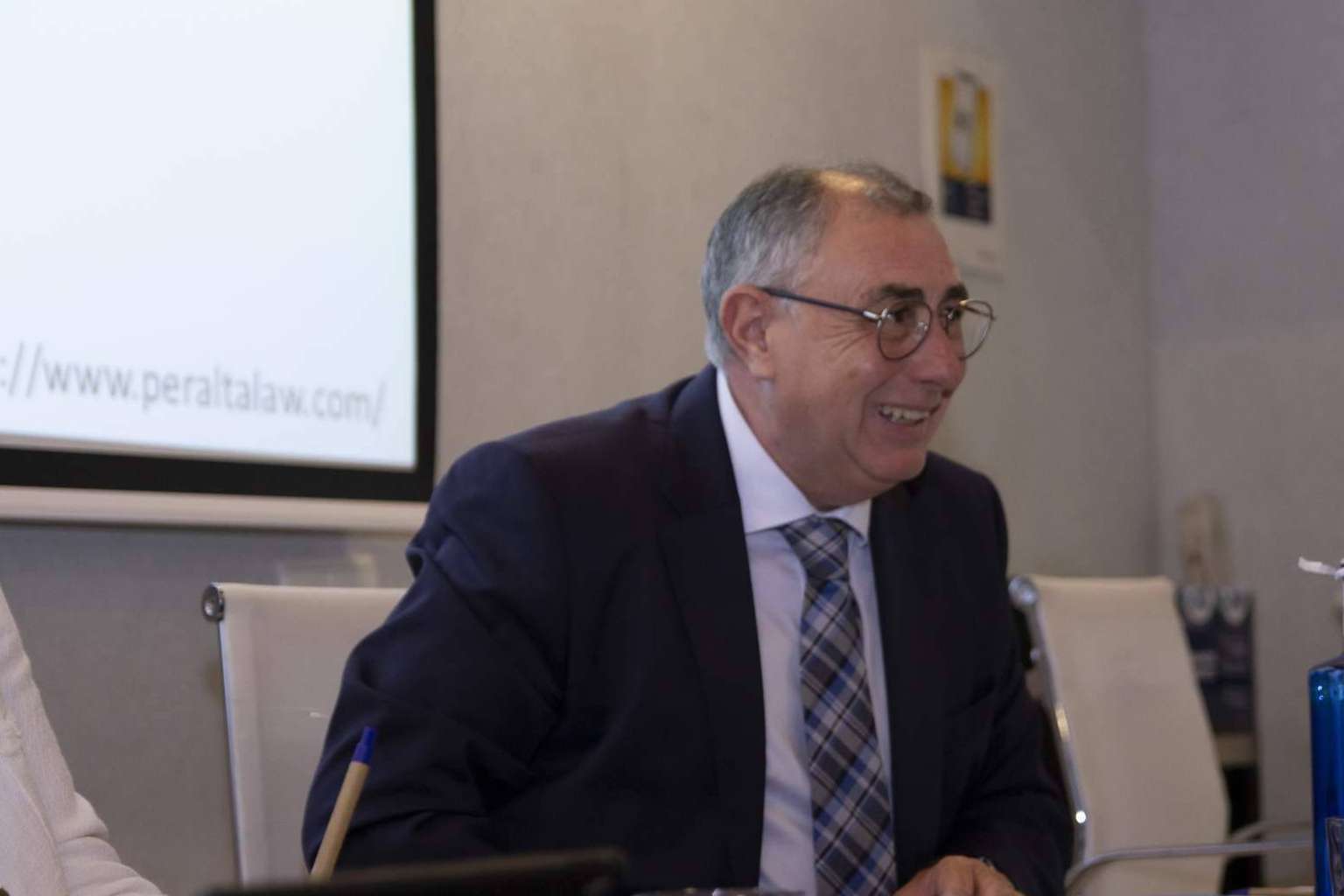 Peraltalaw ofrece asesoramiento legal para contratos del sector de la construcción