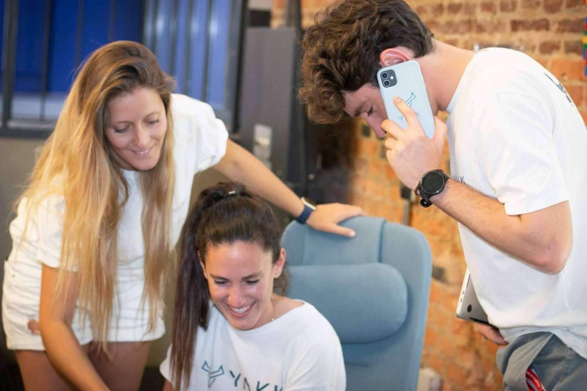 Los dispositivos en desuso, un problema para las empresas que la startup Yakk está solucionando