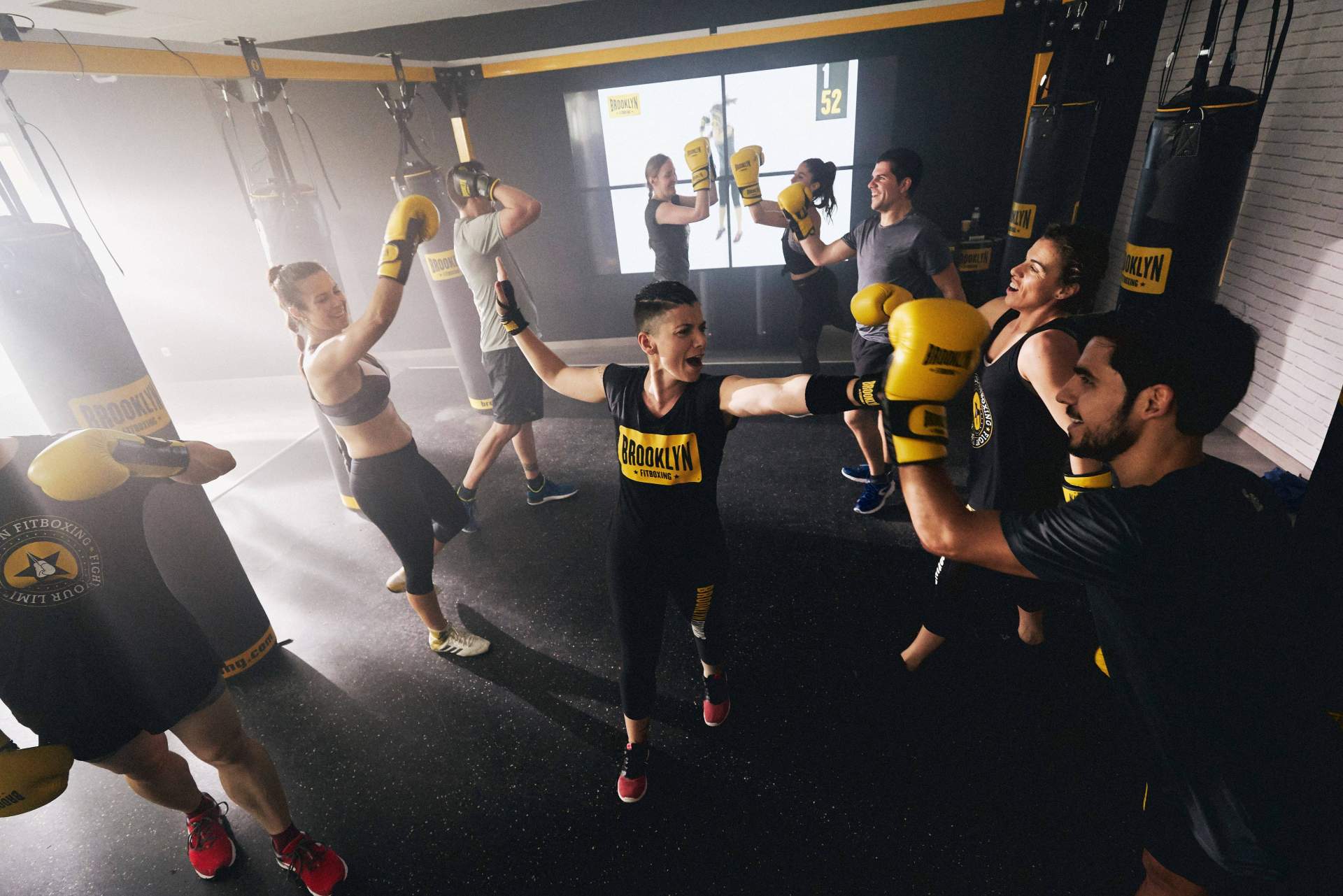 La solución para quienes no tienen tiempo de ir al gimnasio es Brooklyn Fitboxing
