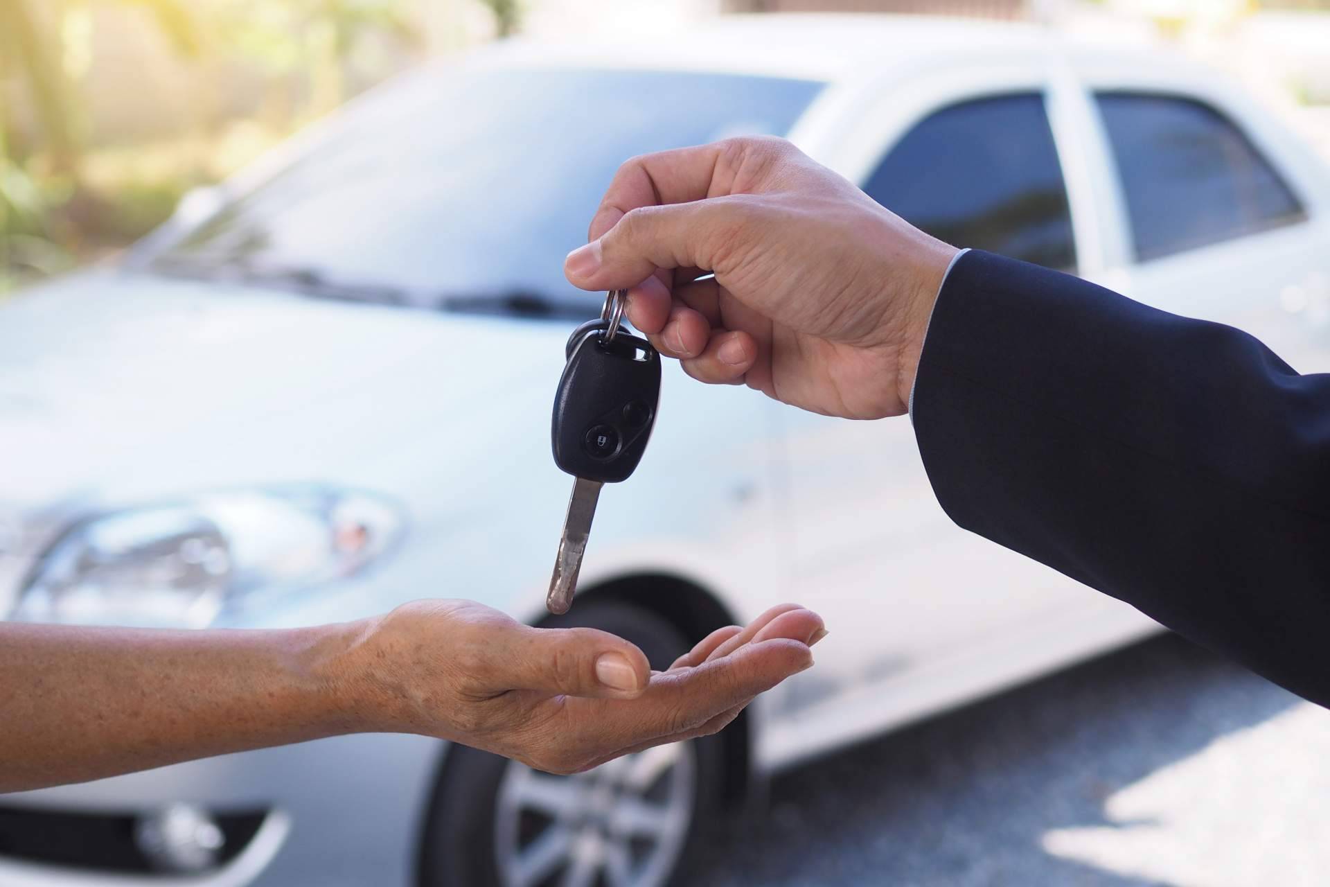 Aspectos a considerar antes de realizar la contratación de un renting, según Renting Gurú