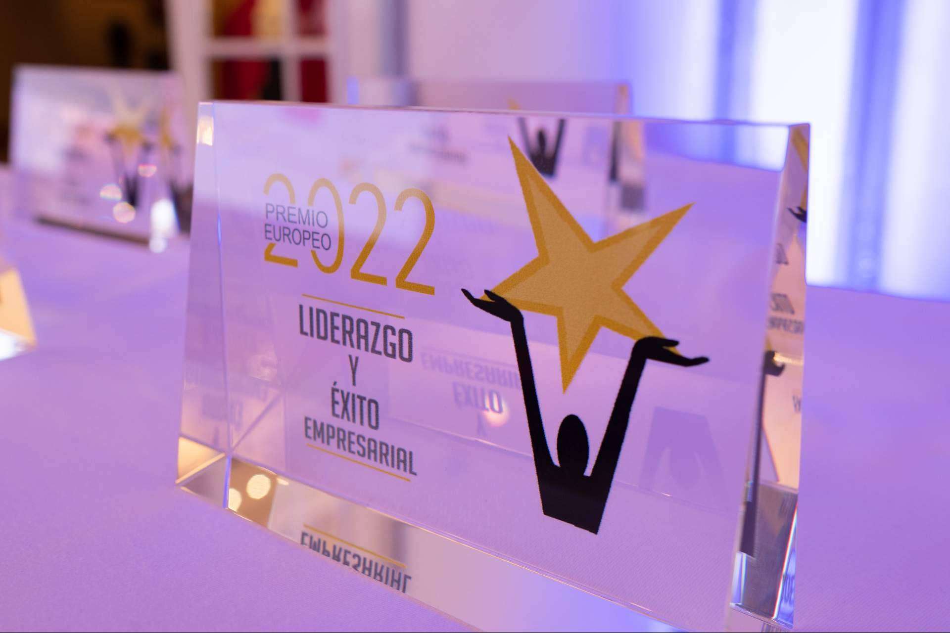 LovePets recibe un premio por su lucha contra el maltrato animal