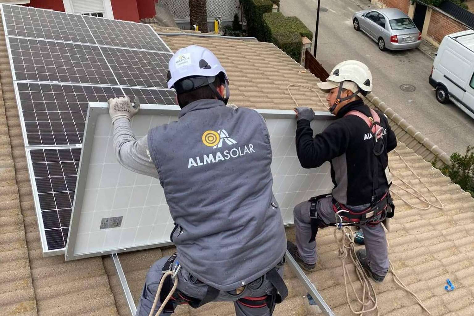 La empresa de placas solares Alma Solar y la base que ha favorecido su crecimiento