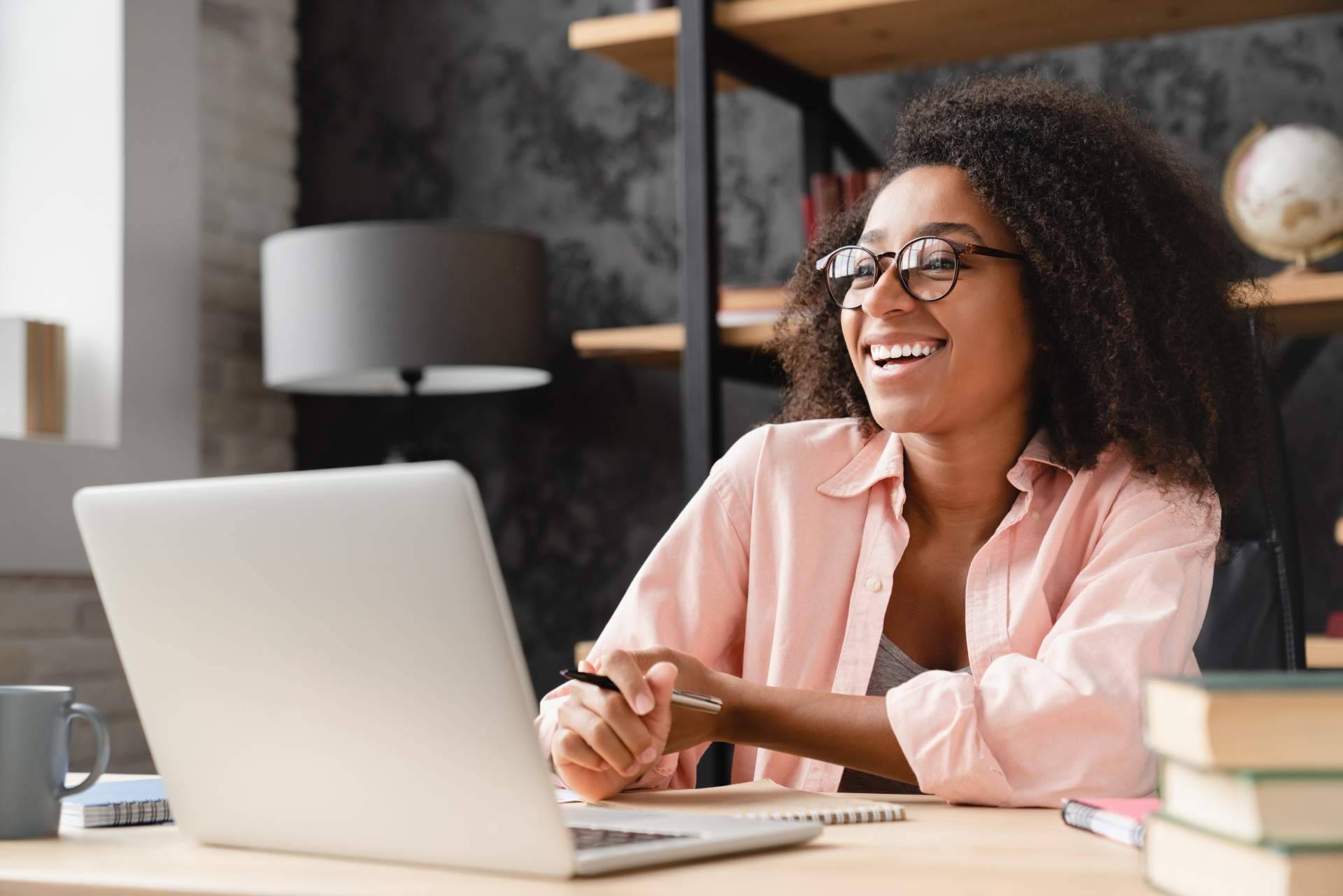 ¿Cuáles son las ventajas del programa online de Publicidad Programática y Social Media de Empower Talent?