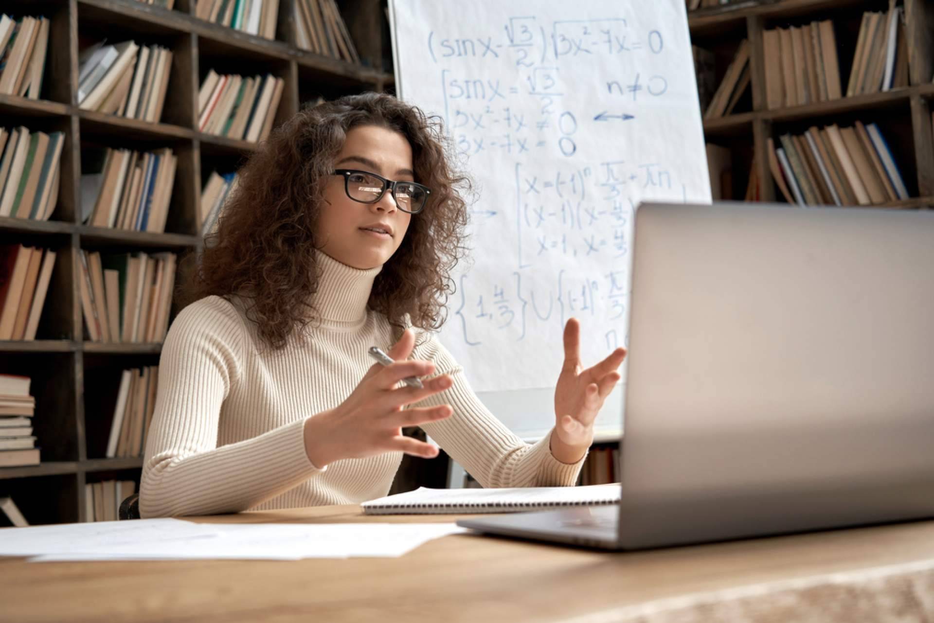 Realizar una tesis doctoral con los servicios de Ayuda Universitaria