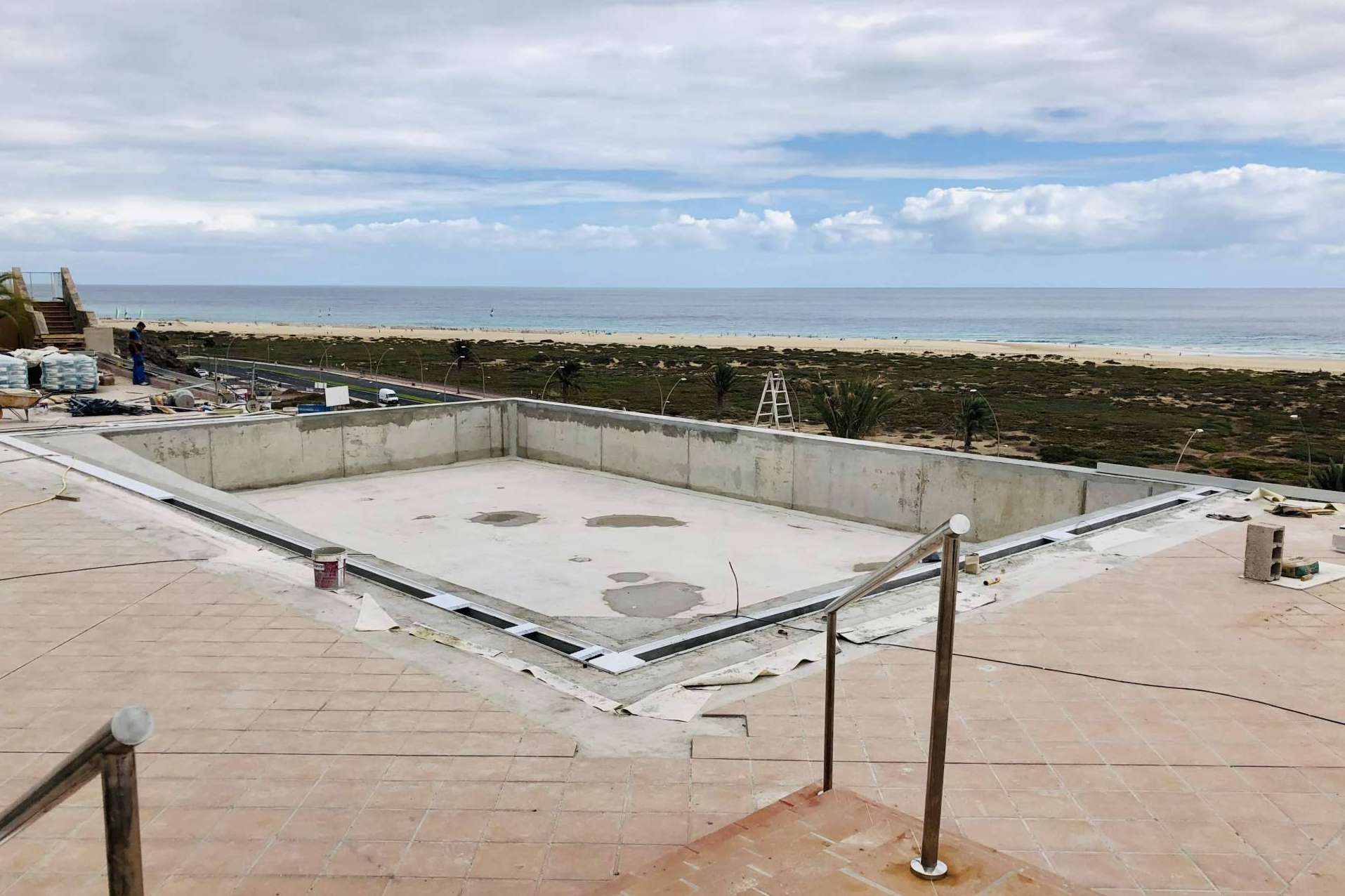 Tratar la estanqueidad de piscinas y depósitos de agua potable de la mano de ClauniCanarias