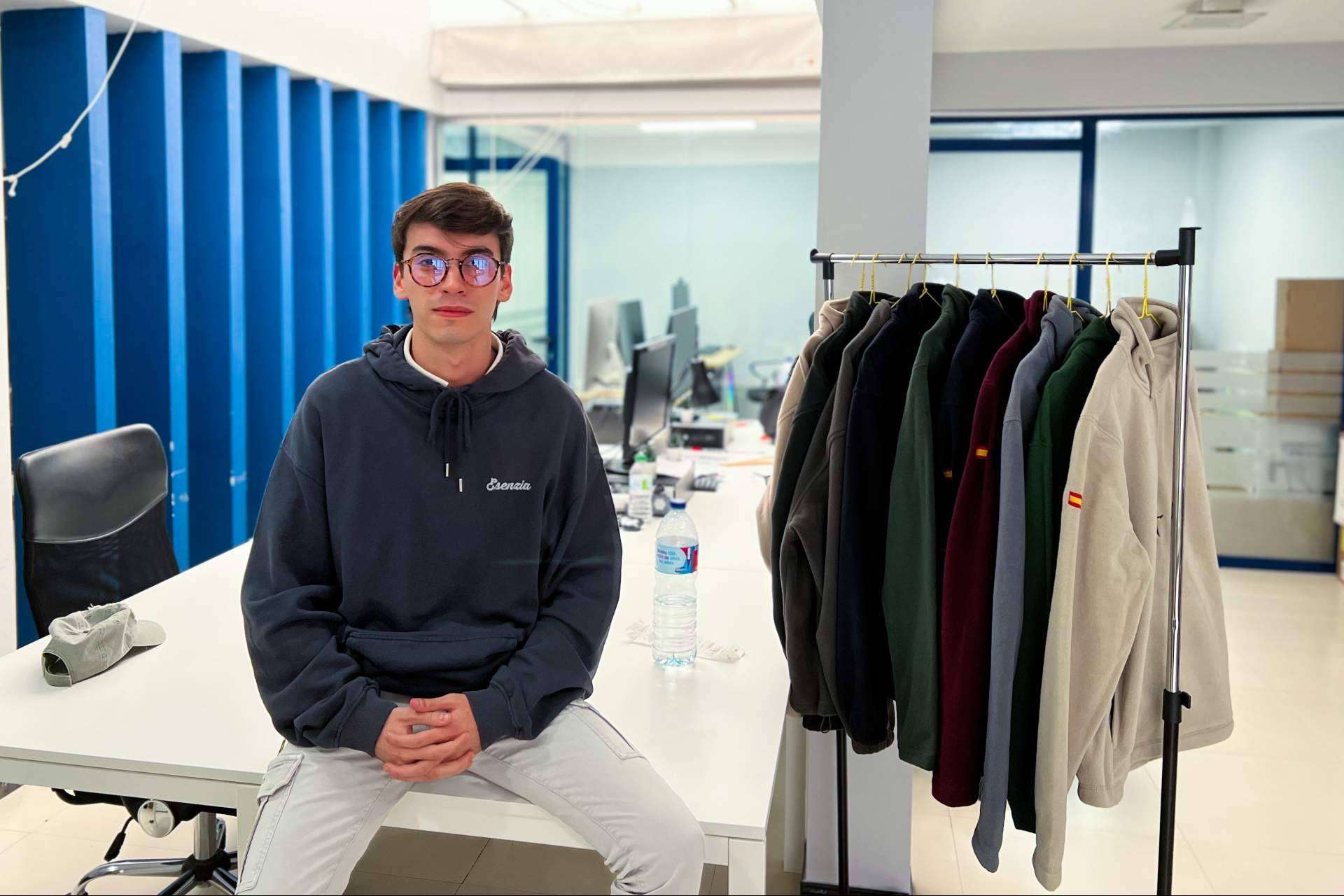 Esenzia, moda joven creada por jóvenes emprendedores