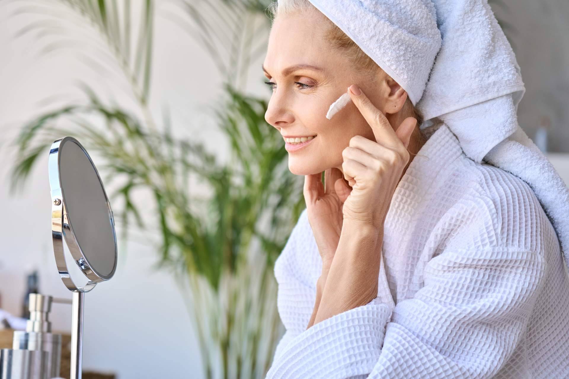 Cómo elegir y usar una crema despigmentante facial