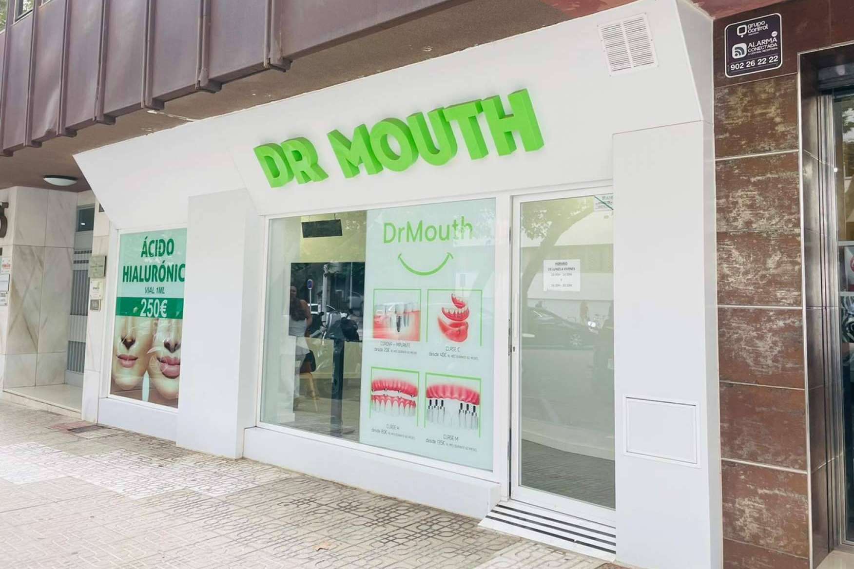 La clínica DrMouth y sus ayudas para implantes dentales
