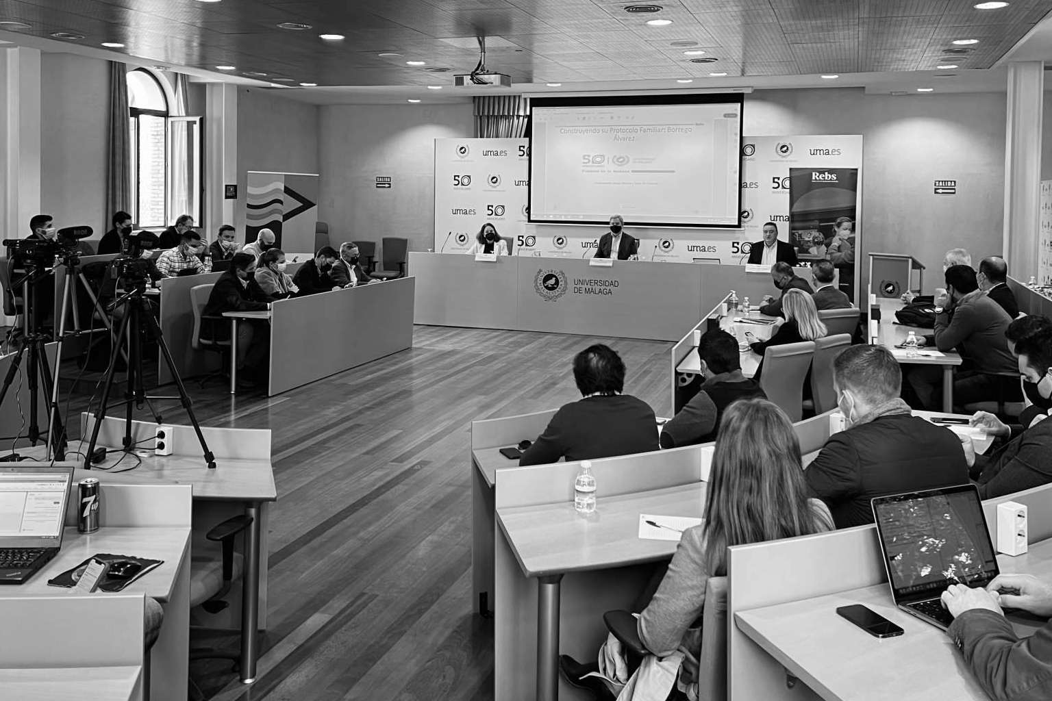 Real Estate Business School explica cómo profesionalizar la empresa familiar inmobiliaria