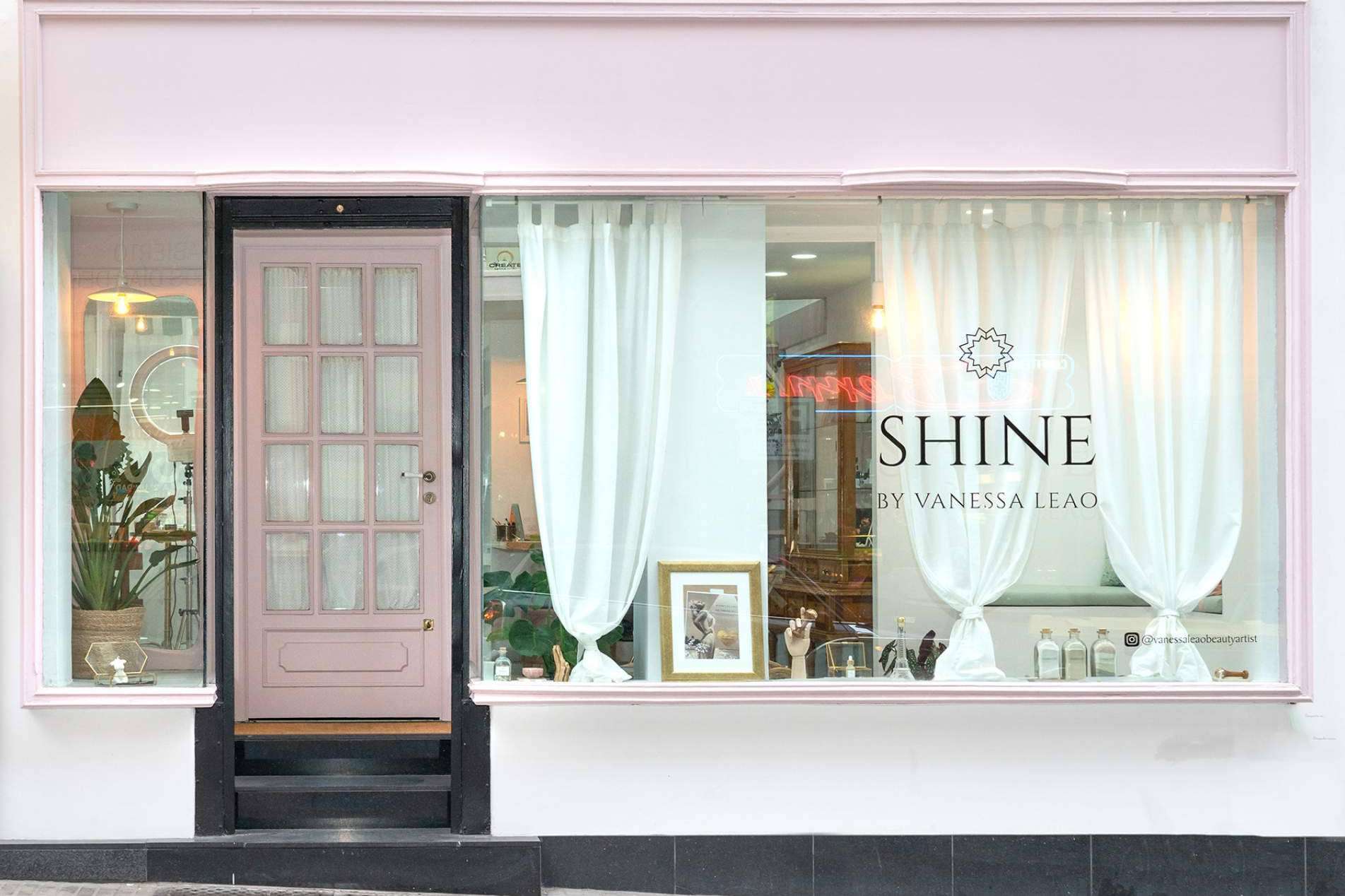 Shine Brows, el tratamiento creado por la brasileña Vanessa Leao, que está revolucionando el concepto de microblading