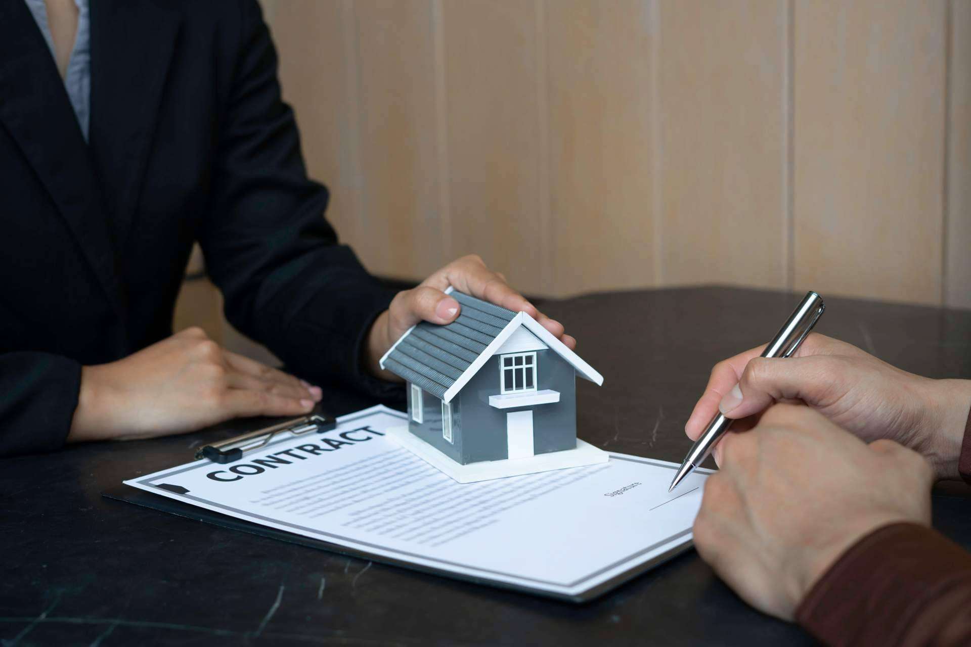 Asesoría y acompañamiento en el proceso de compraventa de un inmueble en Santiago de Compostela, de la mano de la inmobiliaria DAC Santiago