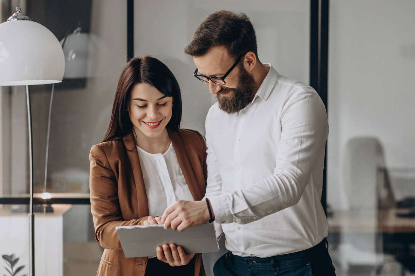Liberar el potencial de un negocio con AXGA CRM, el software de automatización definitivo para las relaciones con los clientes
